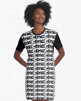 VIDAE Dripping Robe t-shirt<br>36,36€